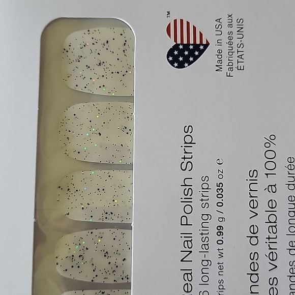 Color Street - Frills & Thrills - Picture 6 of 7